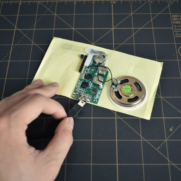 200 second greeting card sound module with USB connector.